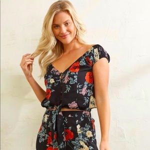 South Moon Under Floral Crop Top